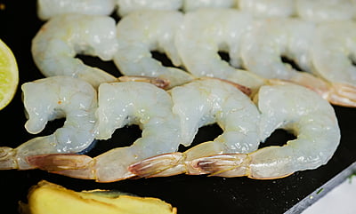 Shrimp-(peeled & tail on) 13/15