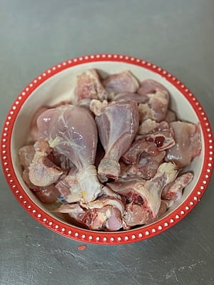 Whole Chicken 3lb (Skin & Cut into Pieces)