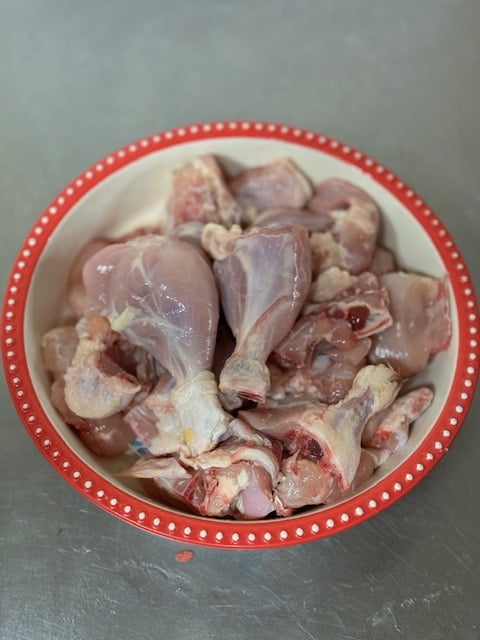 Whole Chicken 3lb (Skin & Cut into Pieces) Whole Chicken 3lb (Skin & Cut into Pieces)
